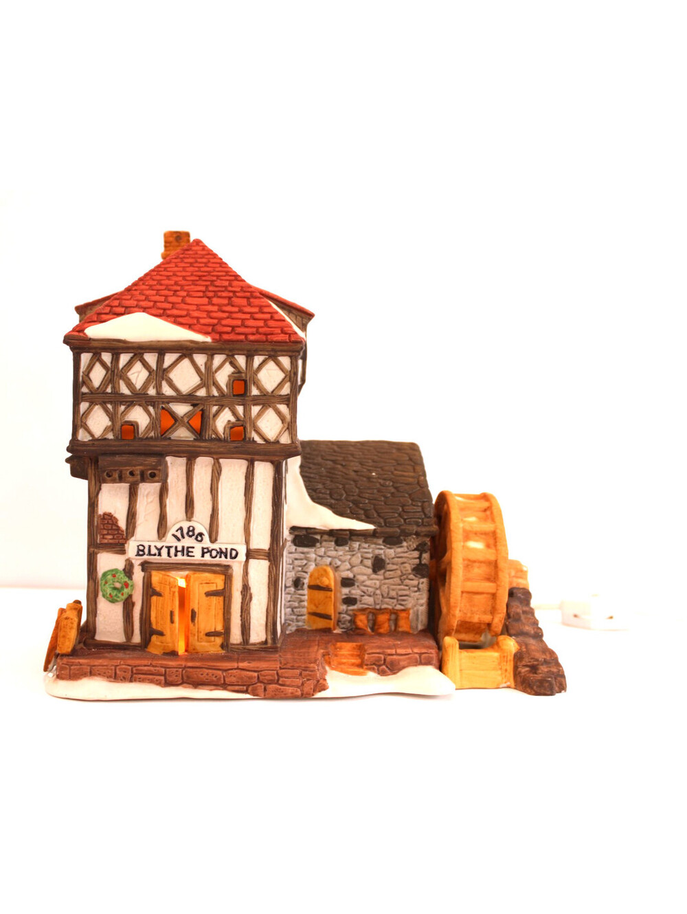 Vtg 1988 Dept 56 Dicken's Blythe Pond Millhouse Lighted 8x8x5 Collectible